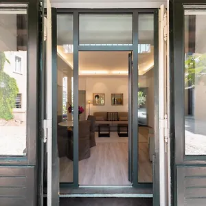 https://margutta-mews.it-romehotels.com