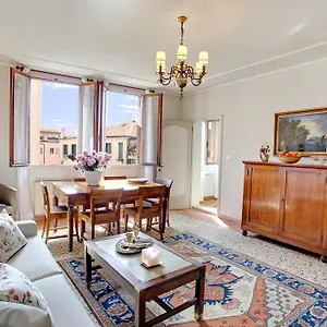 https://canale.hotelslidodijesolo.com