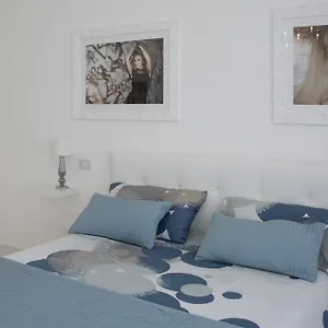 https://artists-suite.barihotels.org