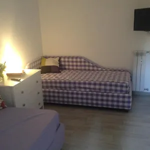 https://suite-luisa-roma.it-romehotels.com